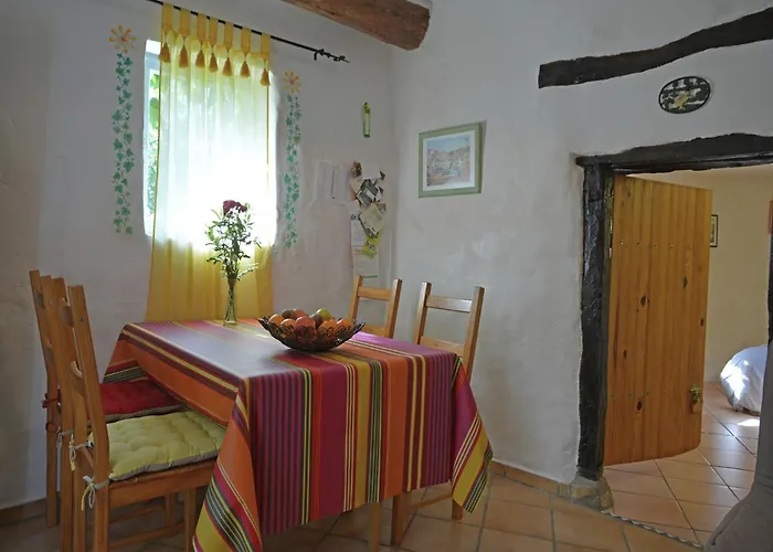 In Pyrenees With Stunning Mountain Views Villa Fenouillet (Pyrenees-Orientales)