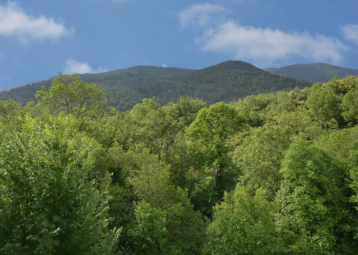 In Pyrenees With Stunning Mountain Views *
